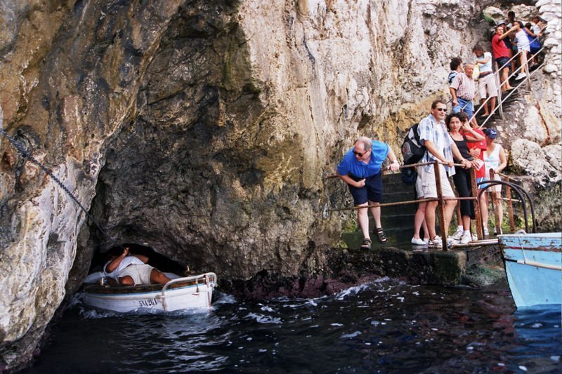 Capri Blue Grotto entrance