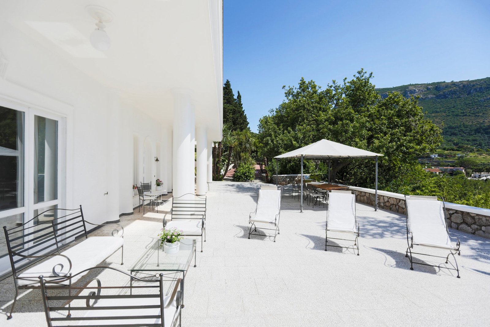 Luxury Family Amalfi Coast Villa with Pool and Sea View