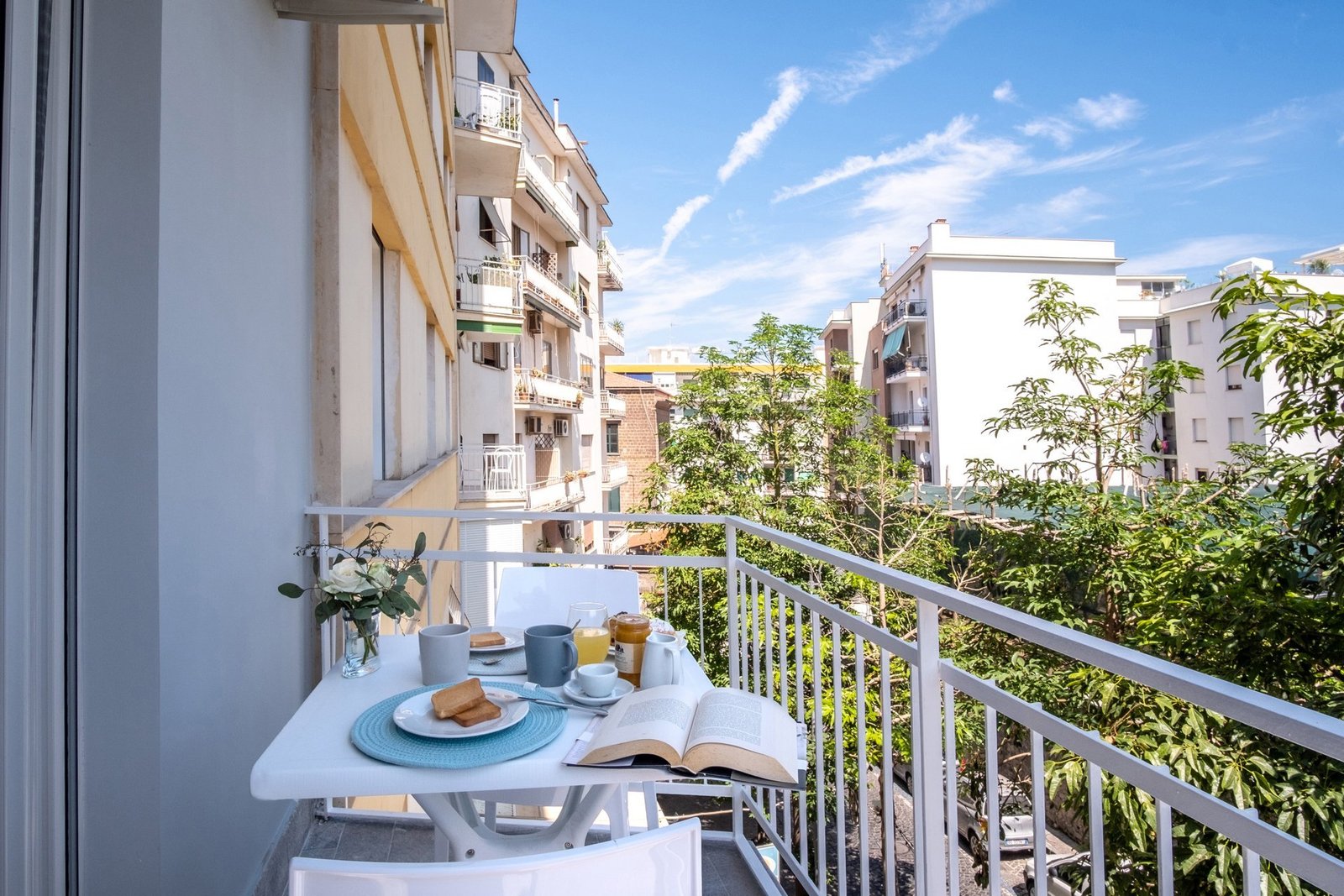 Stylish Apartment in Sorrento Centre