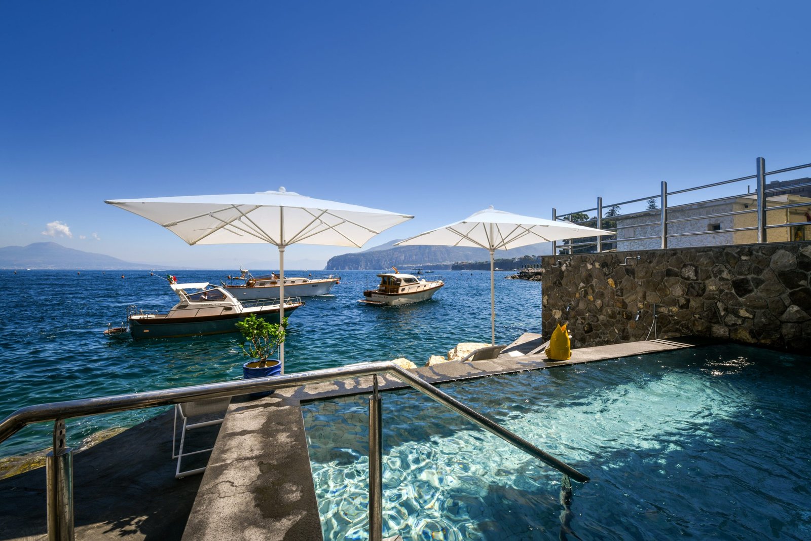 Villa Sorrento by the sea Pool